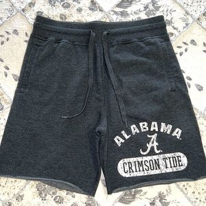 The Alabama Crimson Tide Terry Sweat Sideline Apparel Shorts Mens size M NWOT